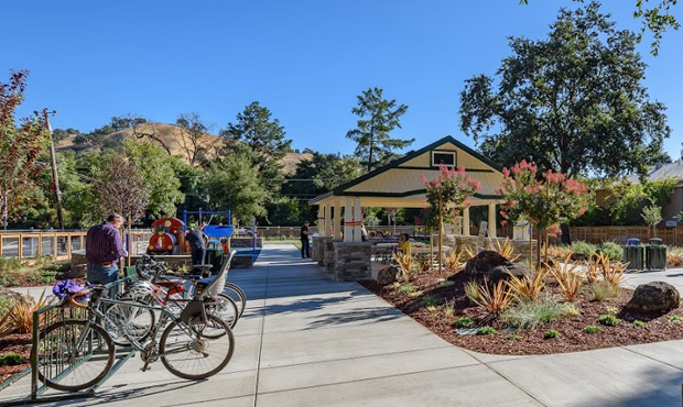 Keystone Ridge Designs: Reading Bike Rack - Bicycle Rack